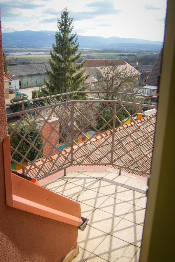 Hotel Bojnicky Vinny Dom Bojnice Extérieur photo